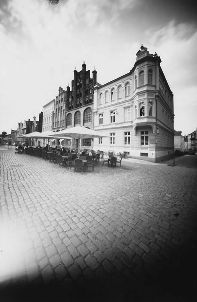 Alter Markt Stralsund fotografiert mit einer Camera Obscura 