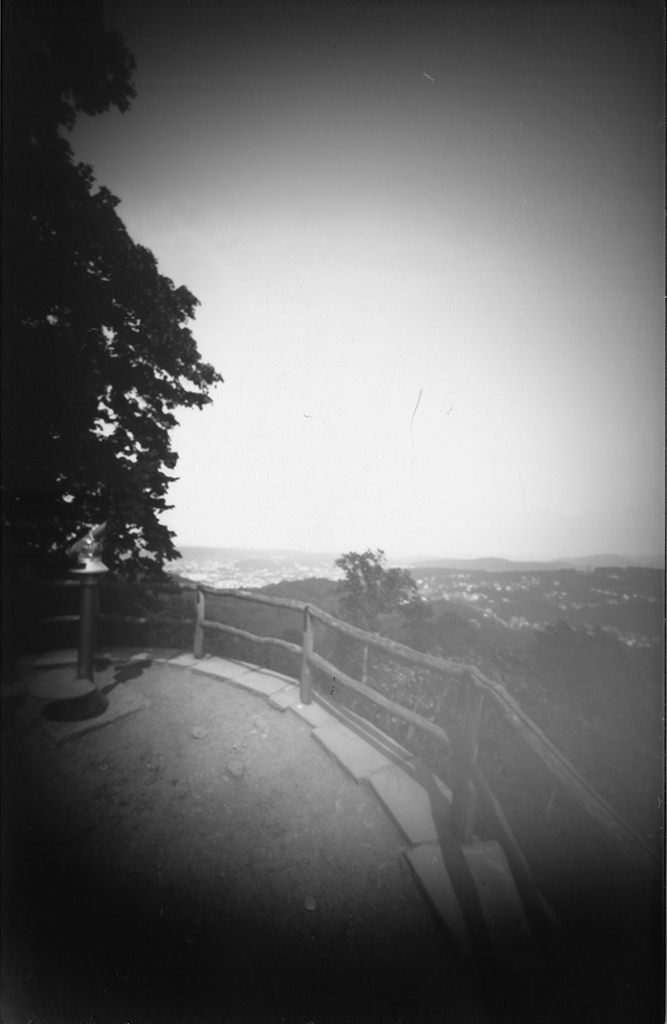 Eisenach von oben fotografiert mit einer Lochkamera auf Papiernegativ 