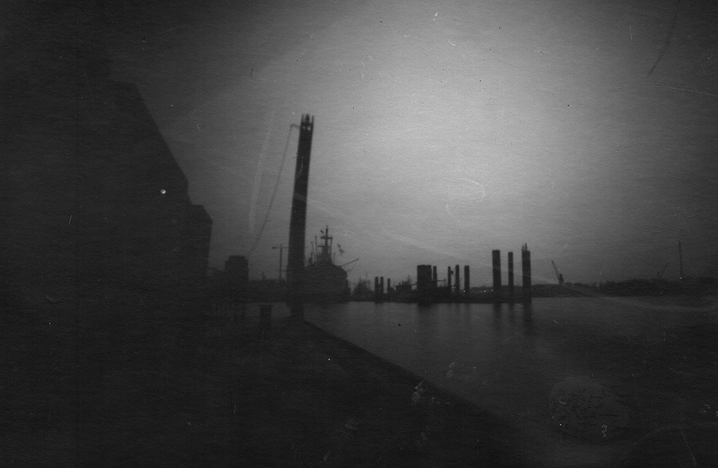 museumsschiff-cap-san-diego-fotografiert-mit-einer-lochkamera-bzw-camera-obscura-von-obscurewelten 