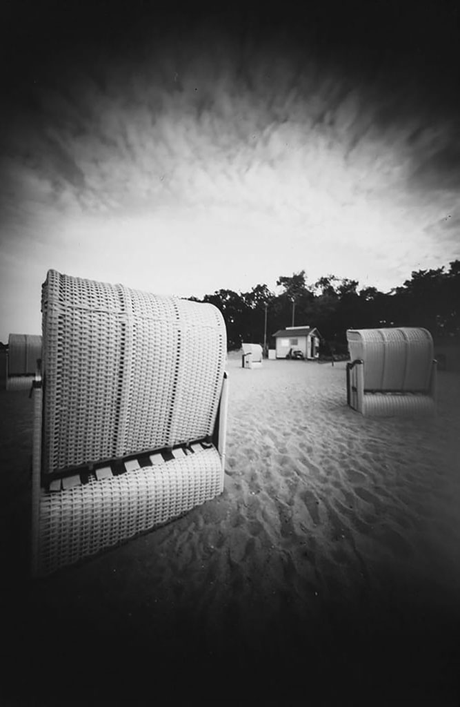 Auf dem Timmendorfer Strand fotografiert mit einer Pinhole-Kamera 