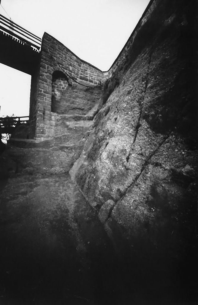 Wartburg fotografiert mit einer Camera Obscura 