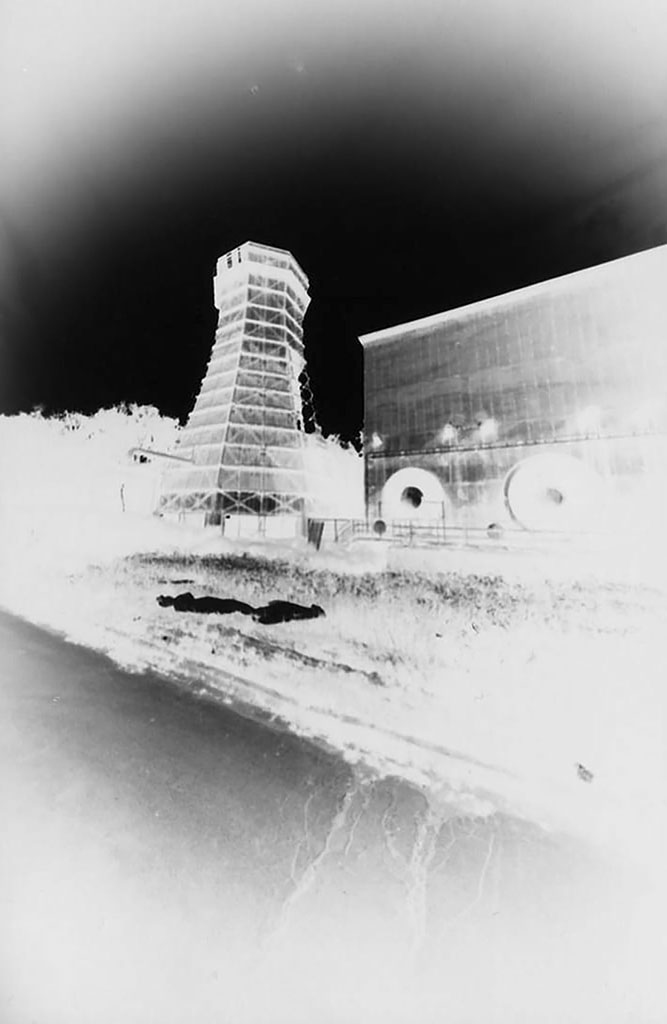 Zeche Zollverein als Negativ, aufgenommen mit einer Camera Obscura 